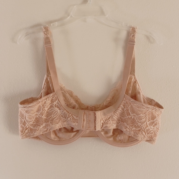 Bali Lace Lift Desire Unlined Bra, size 40D - Picture 7 of 16